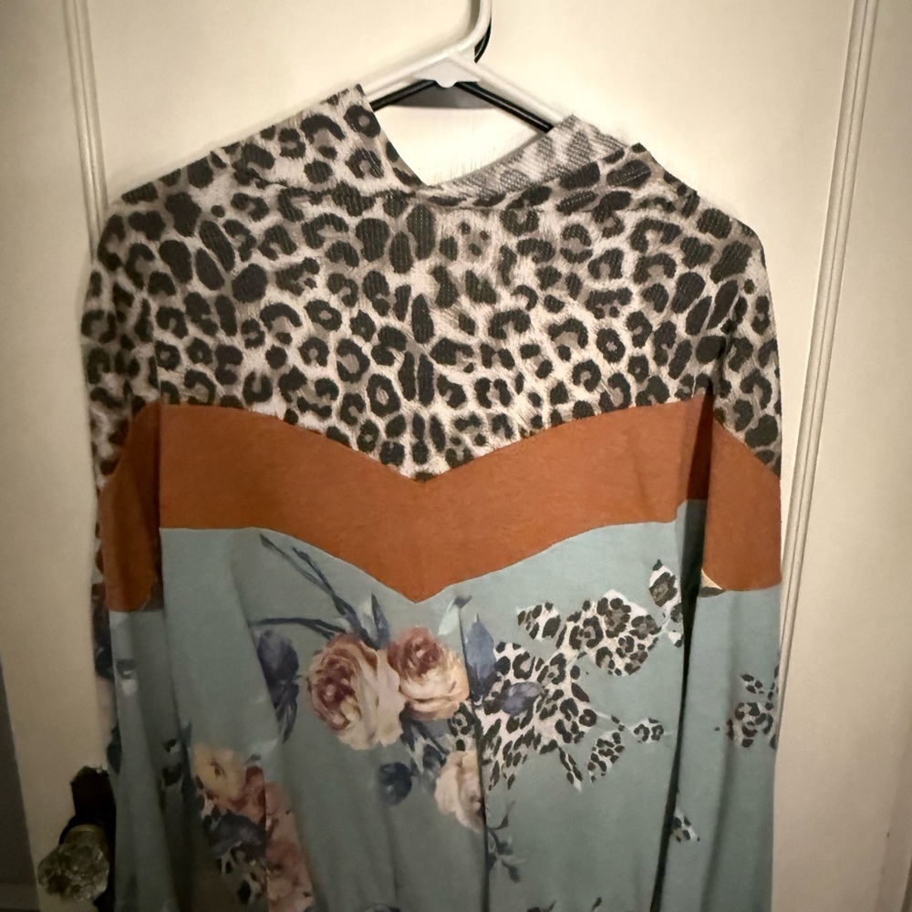 Lovely Melody Gray and Black Patterned Sweater